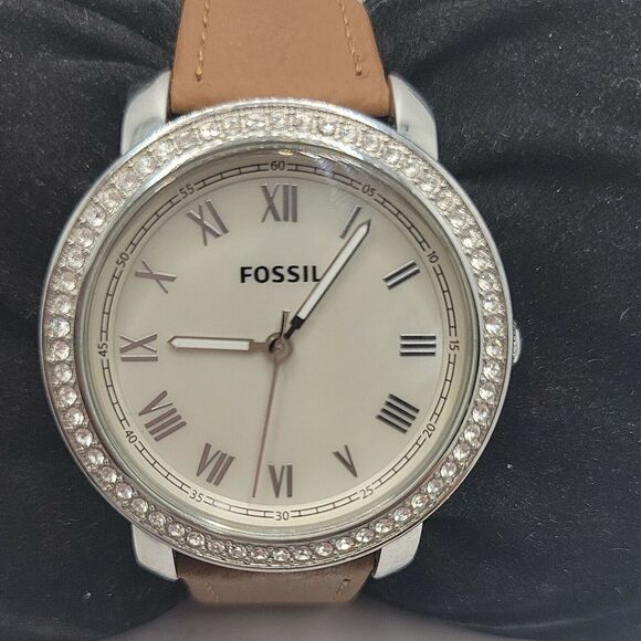 Fossil Accessories - Fossil ES3112 Women Brown Leather Analog Mother Of Pearl Dial Quartz Watch BC619
